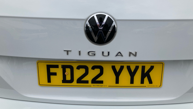 Volkswagen Tiguan 2.0 TDI R-Line 5dr DSG Diesel Estate